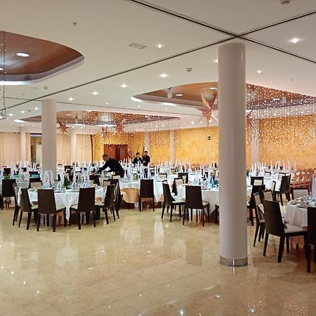 Hotel Blaucel บลาเนส ภายนอก รูปภาพ