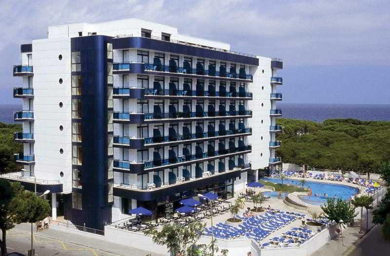 Hotel Blaucel บลาเนส ภายนอก รูปภาพ