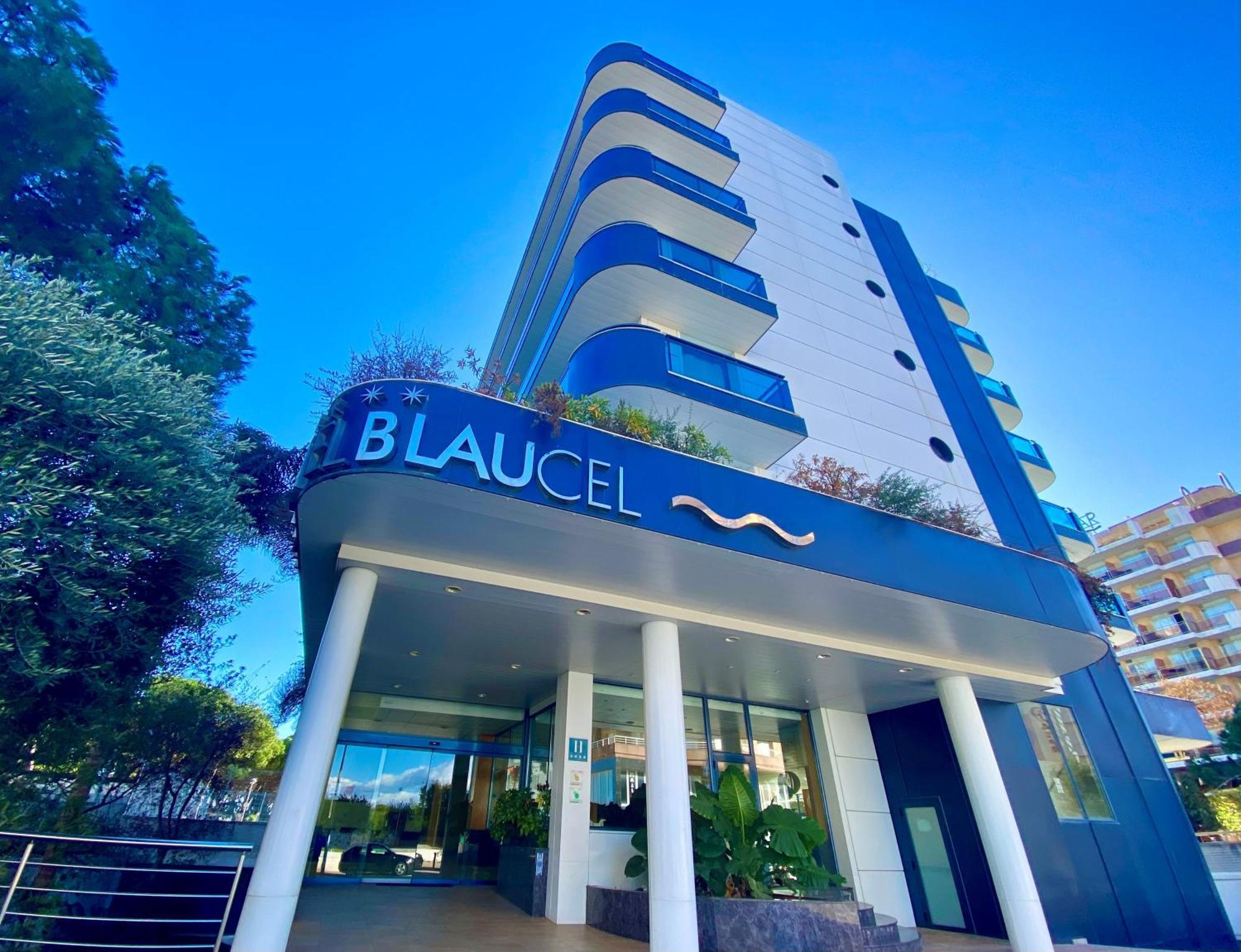 Hotel Blaucel บลาเนส ภายนอก รูปภาพ