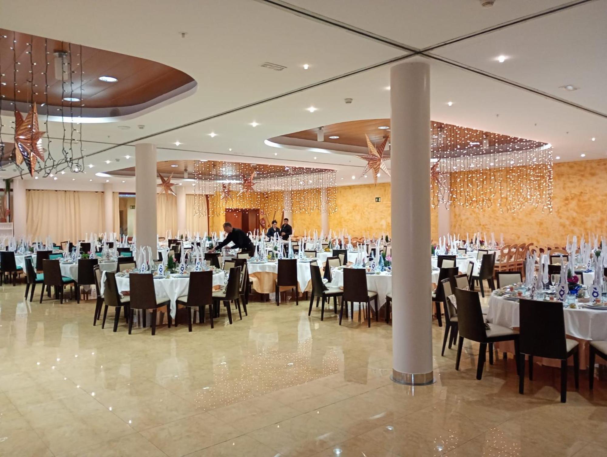 Hotel Blaucel บลาเนส ภายนอก รูปภาพ