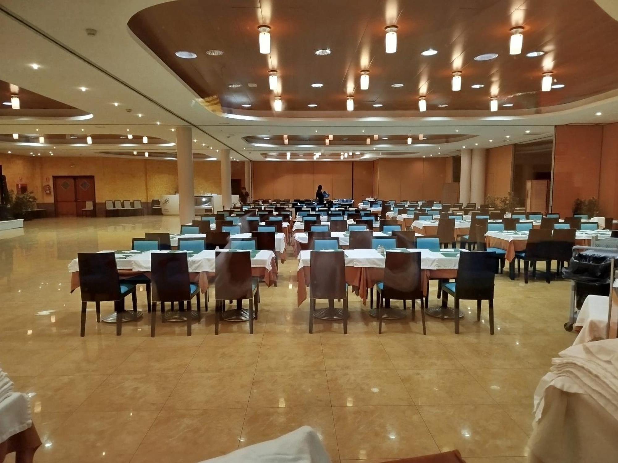 Hotel Blaucel บลาเนส ภายนอก รูปภาพ