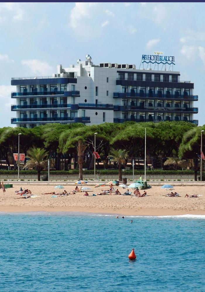Hotel Blaucel บลาเนส ภายนอก รูปภาพ