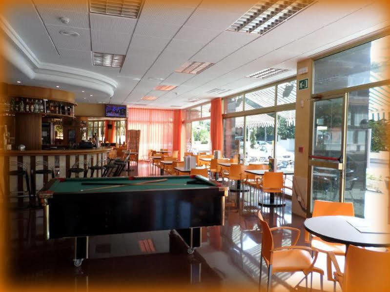 Hotel Blaucel บลาเนส ภายนอก รูปภาพ