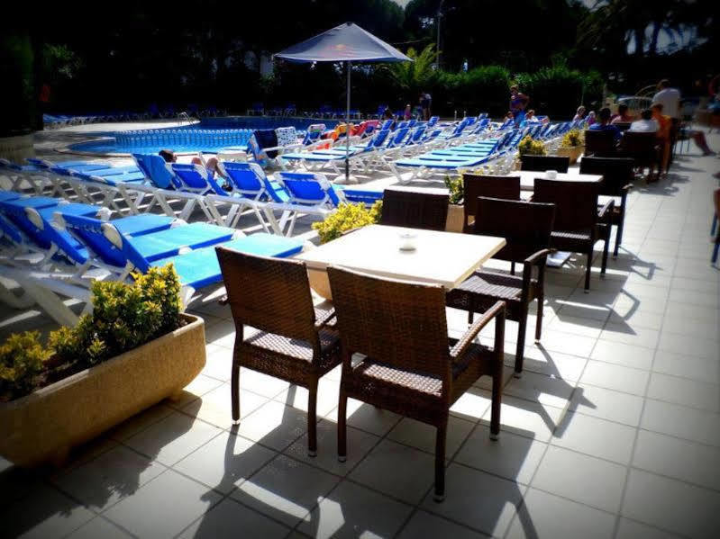 Hotel Blaucel บลาเนส ภายนอก รูปภาพ
